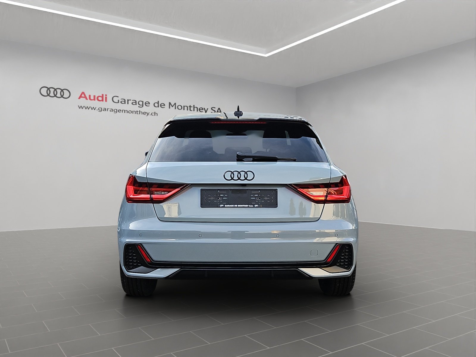 AUDI A1 Sportback 30 TFSI S Line Attraction S-tronic, Petrol, New car, Automatic - 5