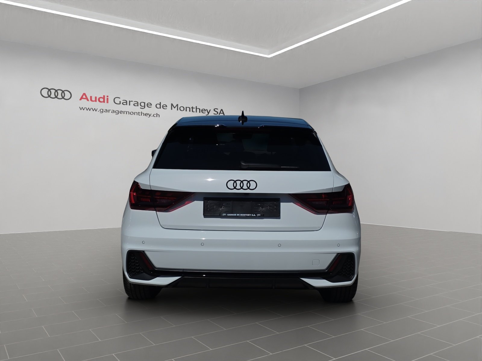 AUDI A1 Sportback 35 TFSI S Line S-tronic, Petrol, New car, Automatic - 5