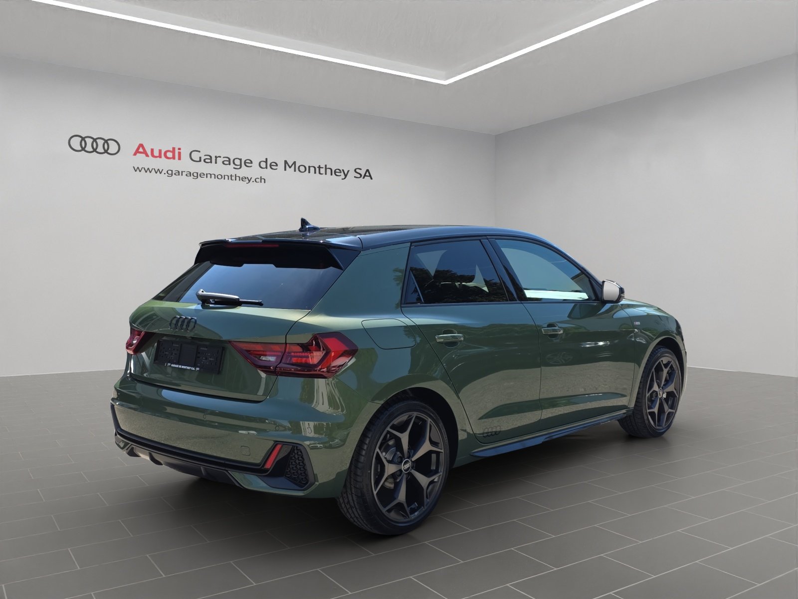 AUDI A1 Sportback 35 TFSI S Line S-tronic, Petrol, New car, Automatic - 4