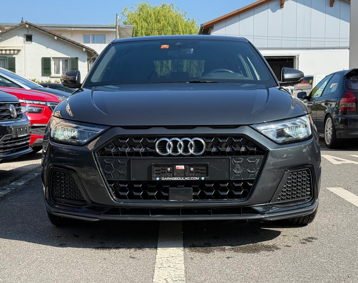 AUDI A1 Sportback 30 TFSI advanced Attraction S-tronic, Benzin, Occasion / Gebraucht, Automatik - 2