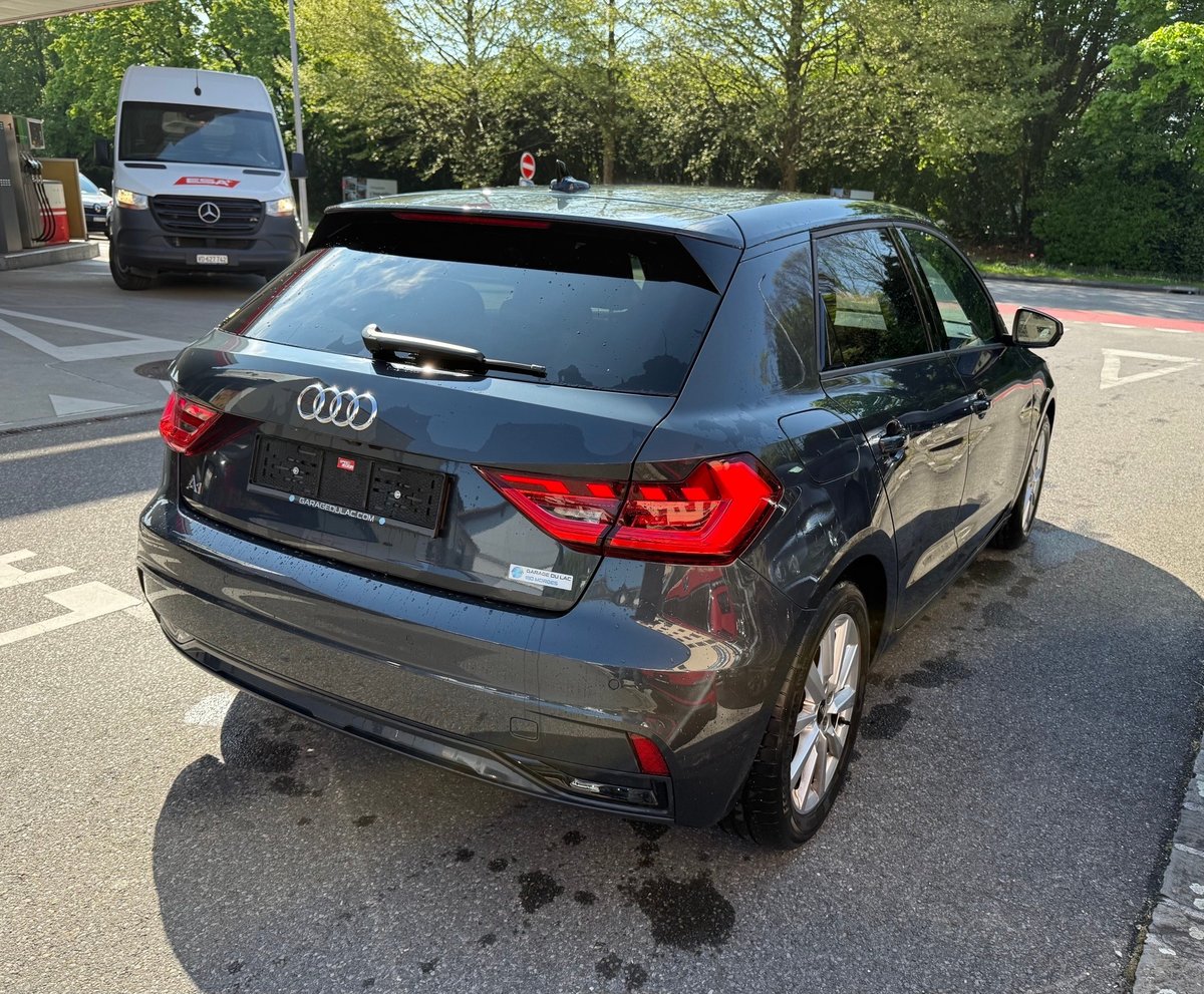AUDI A1 Sportback 30 TFSI advanced Attraction S-tronic, Benzin, Occasion / Gebraucht, Automatik - 4