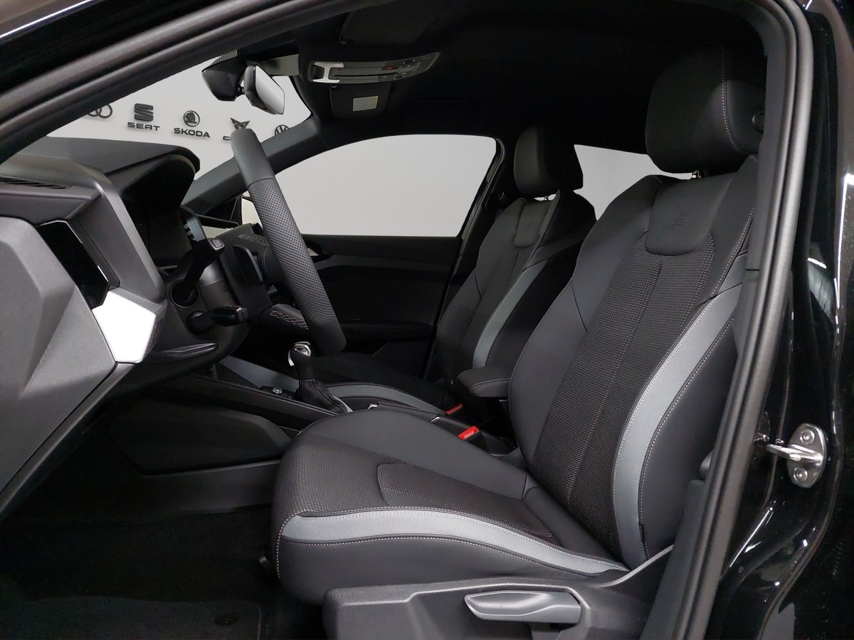 AUDI A1 Sportback 30 TFSI S Line Attraction S-tronic, Petrol, Second hand / Used, Automatic - 6