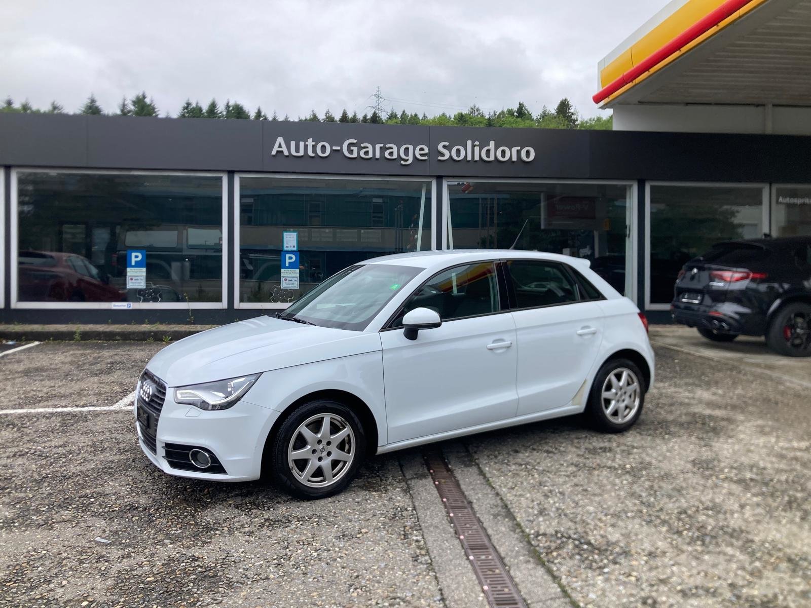 AUDI A1 Sportback 1.6 TDI Ambition, Diesel, Second hand / Used, Manual - 3