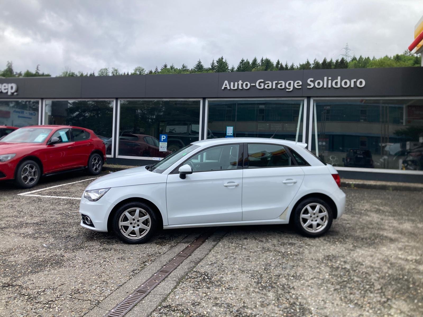 AUDI A1 Sportback 1.6 TDI Ambition, Diesel, Second hand / Used, Manual - 5