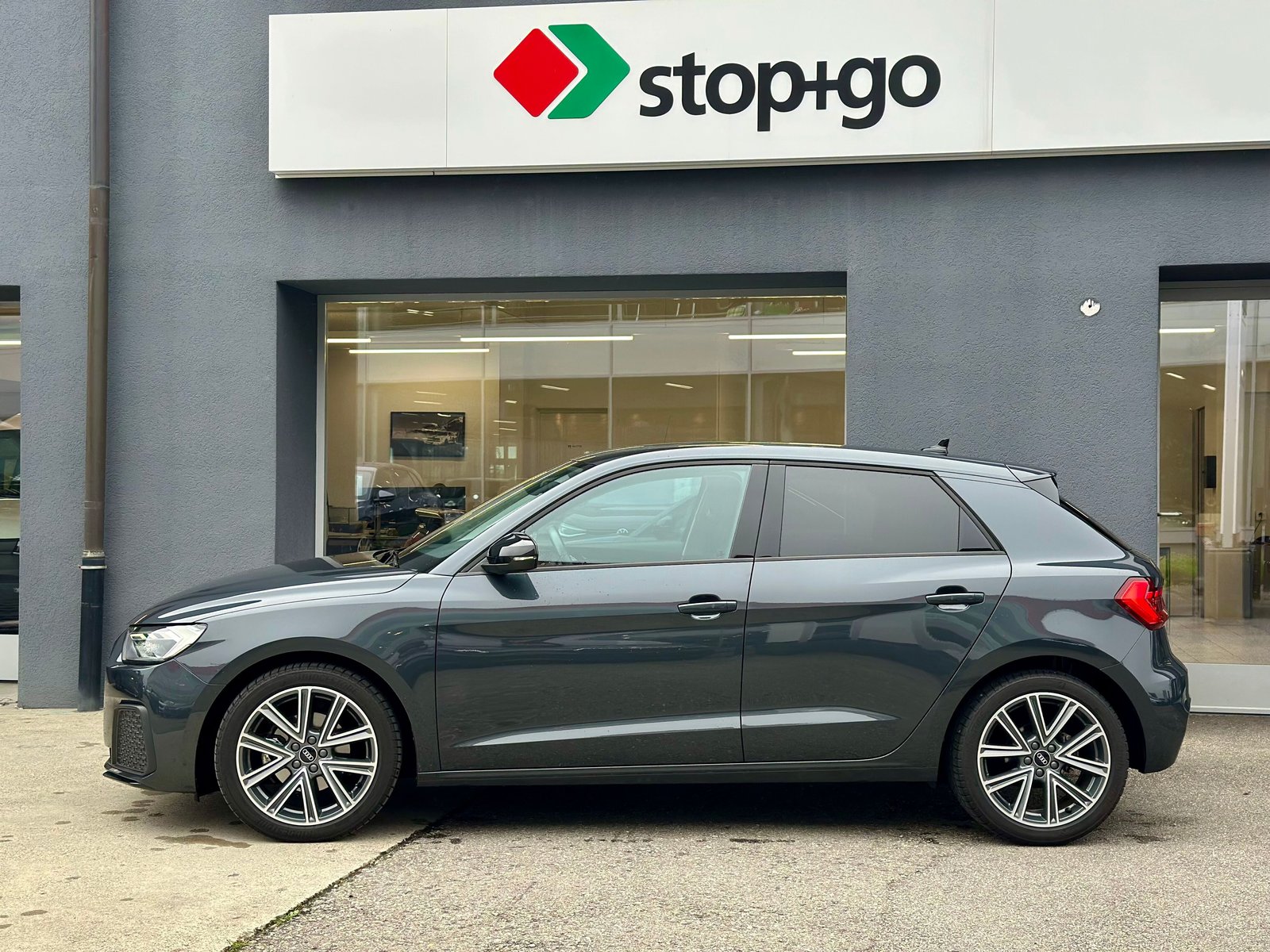 AUDI A1 Sportback 35 TFSI S-tronic, Benzin, Occasion / Gebraucht, Automatik - 3