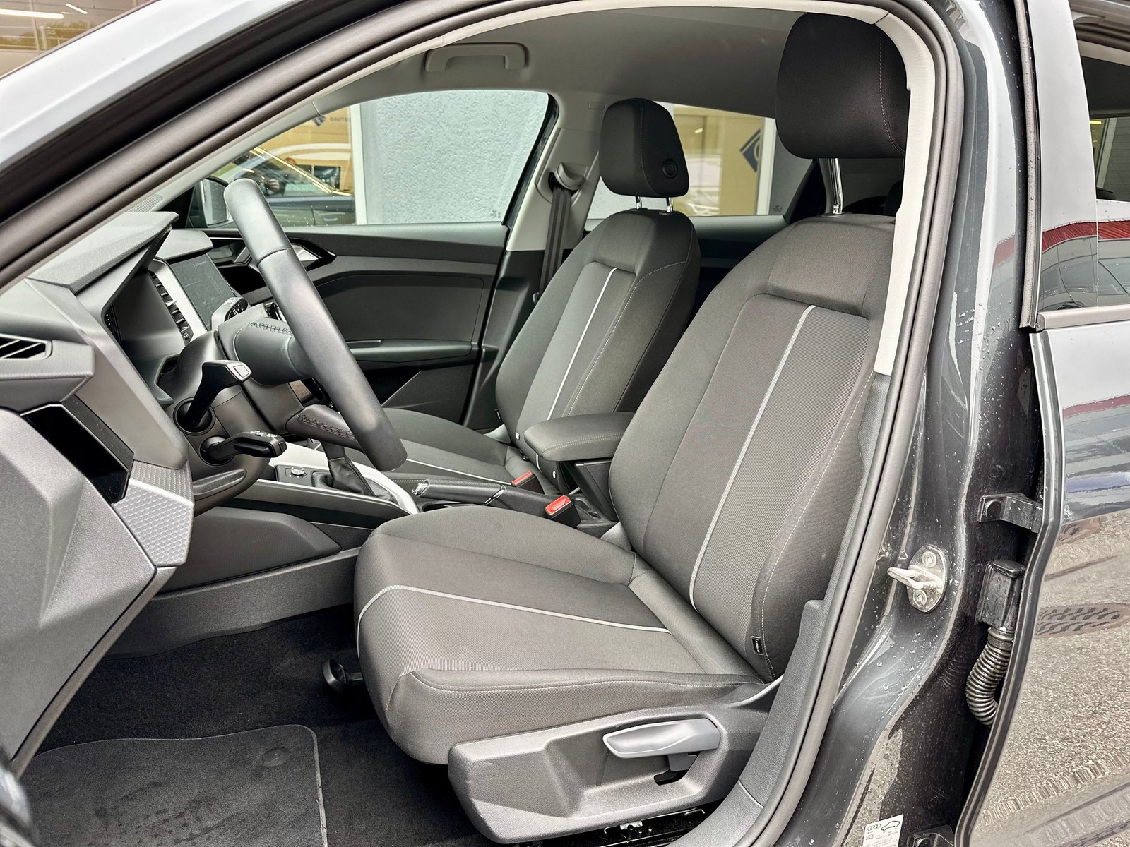 AUDI A1 Sportback 35 TFSI S-tronic, Benzin, Occasion / Gebraucht, Automatik - 6