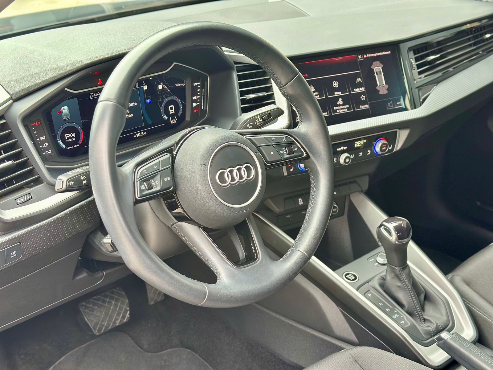 AUDI A1 Sportback 35 TFSI S-tronic, Benzin, Occasion / Gebraucht, Automatik - 7