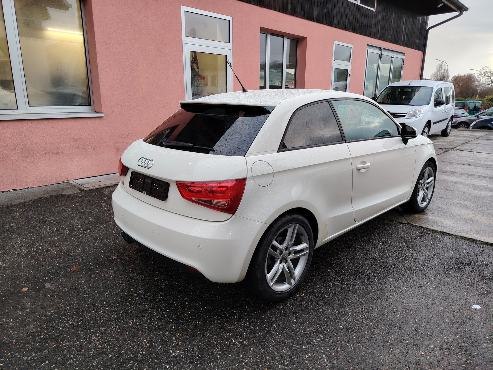 AUDI A1 1.4 TFSI Attraction S-tronic, Benzin, Occasion / Gebraucht, Automat - 4