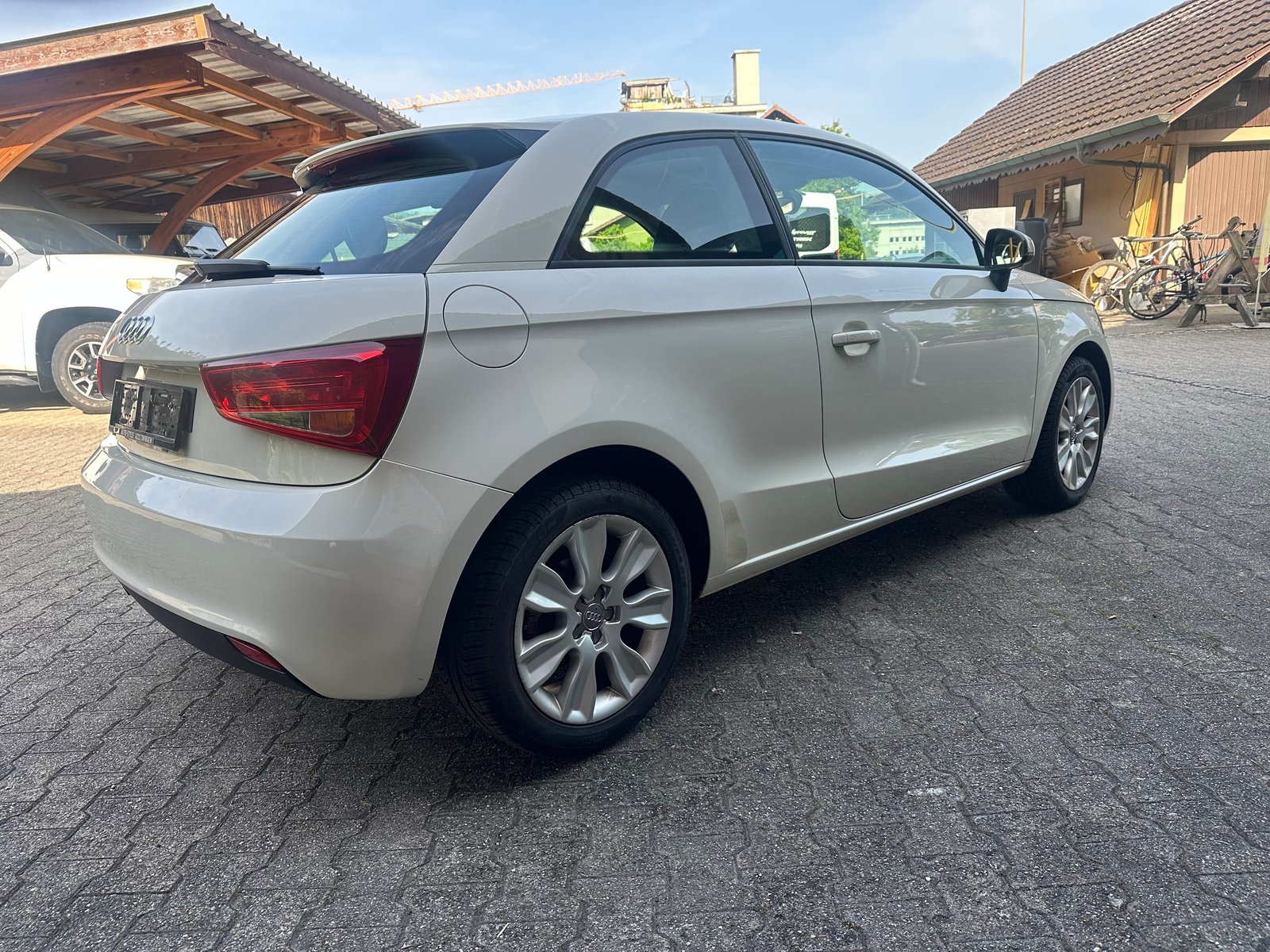 AUDI A1 1.2 TFSI Attraction, Petrol, Second hand / Used, Manual - 4