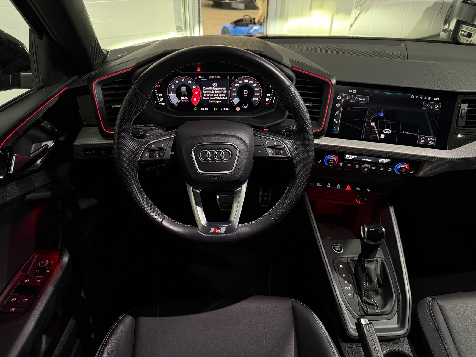 AUDI A1 Sportback 40 TFSI S Line S-tronic, Benzin, Occasion / Gebraucht, Automatik - 7