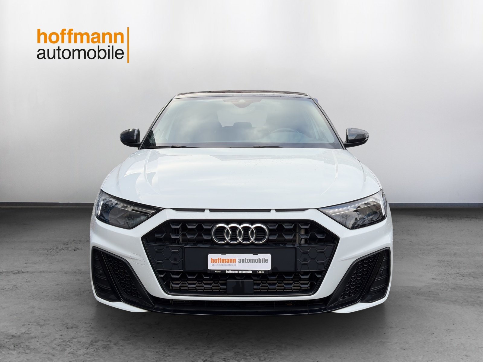 AUDI A1 Sportback 40 TFSI S Line S-tronic, Petrol, Second hand / Used, Automatic - 2