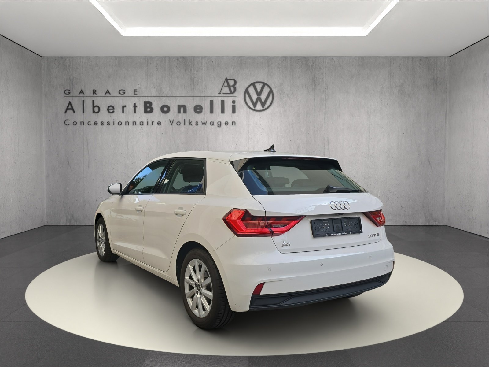 AUDI A1 Sportback 30 TFSI Attraction S-tronic, Petrol, Second hand / Used, Automatic - 2