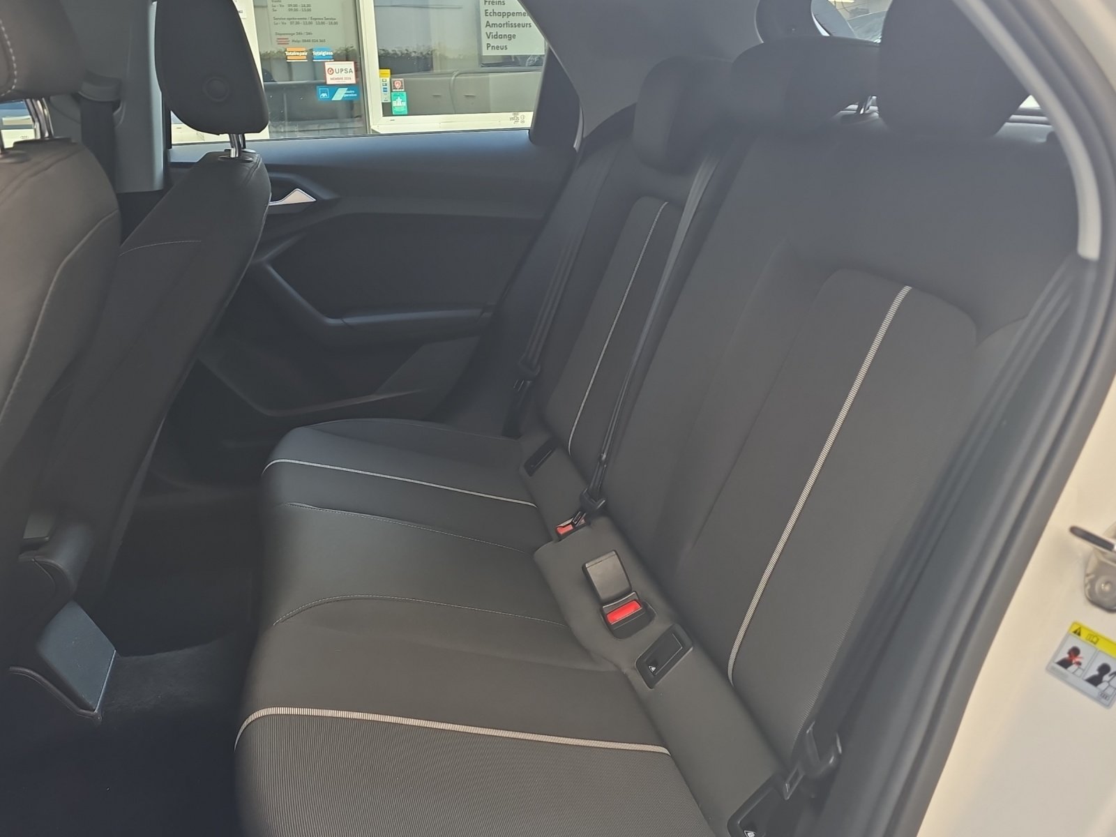 AUDI A1 Sportback 30 TFSI Attraction S-tronic, Petrol, Second hand / Used, Automatic - 6
