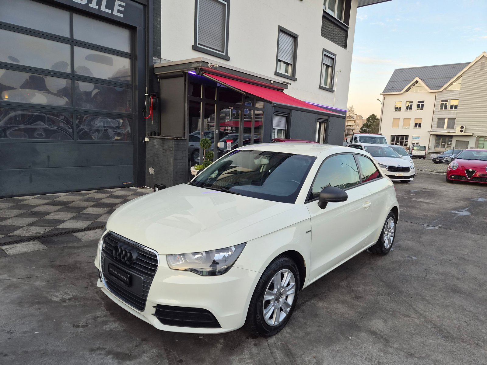 AUDI A1 1.2 TFSI S Line, Benzin, Occasion / Gebraucht, Handschaltung - 4