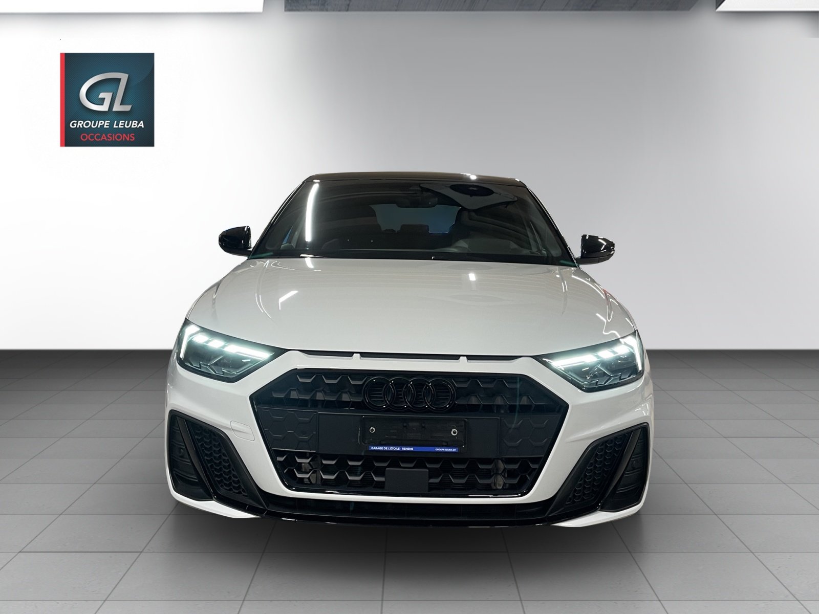 AUDI A1 35 TFSI S Line, Petrol, Second hand / Used, Automatic - 2