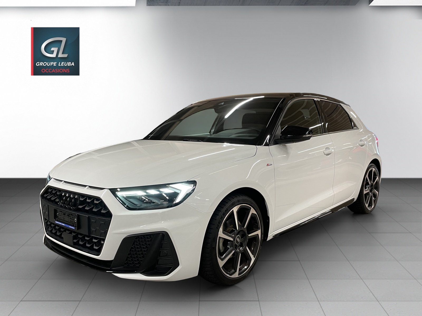 AUDI A1 35 TFSI S Line, Petrol, Second hand / Used, Automatic - 5