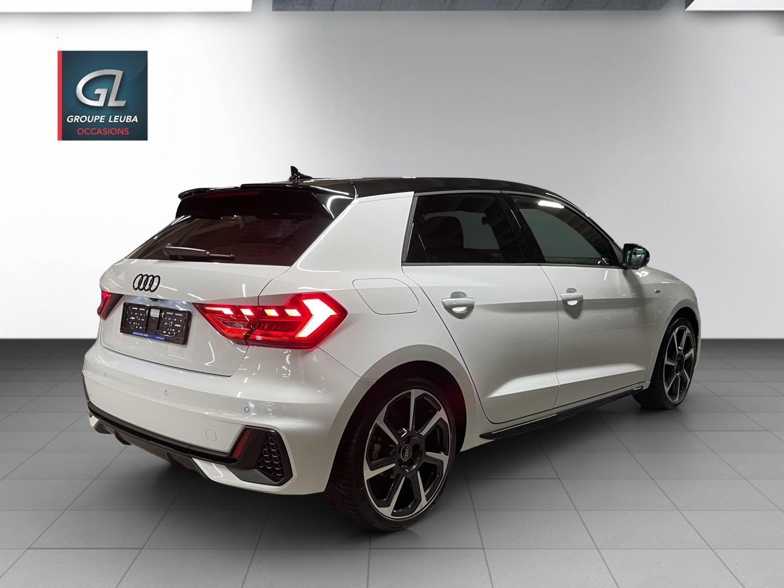 AUDI A1 35 TFSI S Line, Petrol, Second hand / Used, Automatic - 6