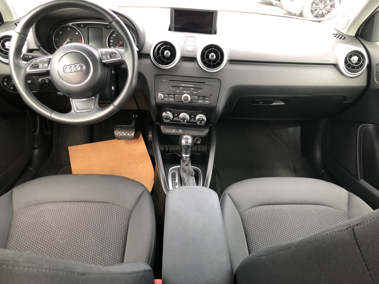 AUDI A1 Sportback 1.6 TDI admired S-Line DSG, Diesel, Occasioni / Usate, Automatico - 7