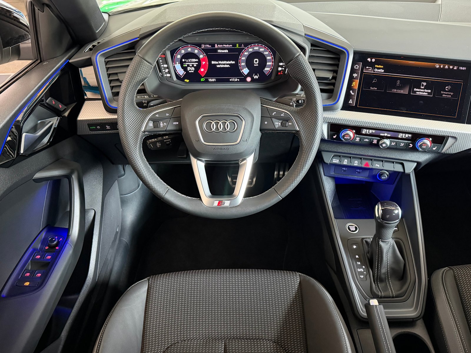 AUDI A1 Sportback 40 TFSI S Line S-tronic / 207 Ps / 5-Jahre, Petrol, Second hand / Used, Automatic - 4