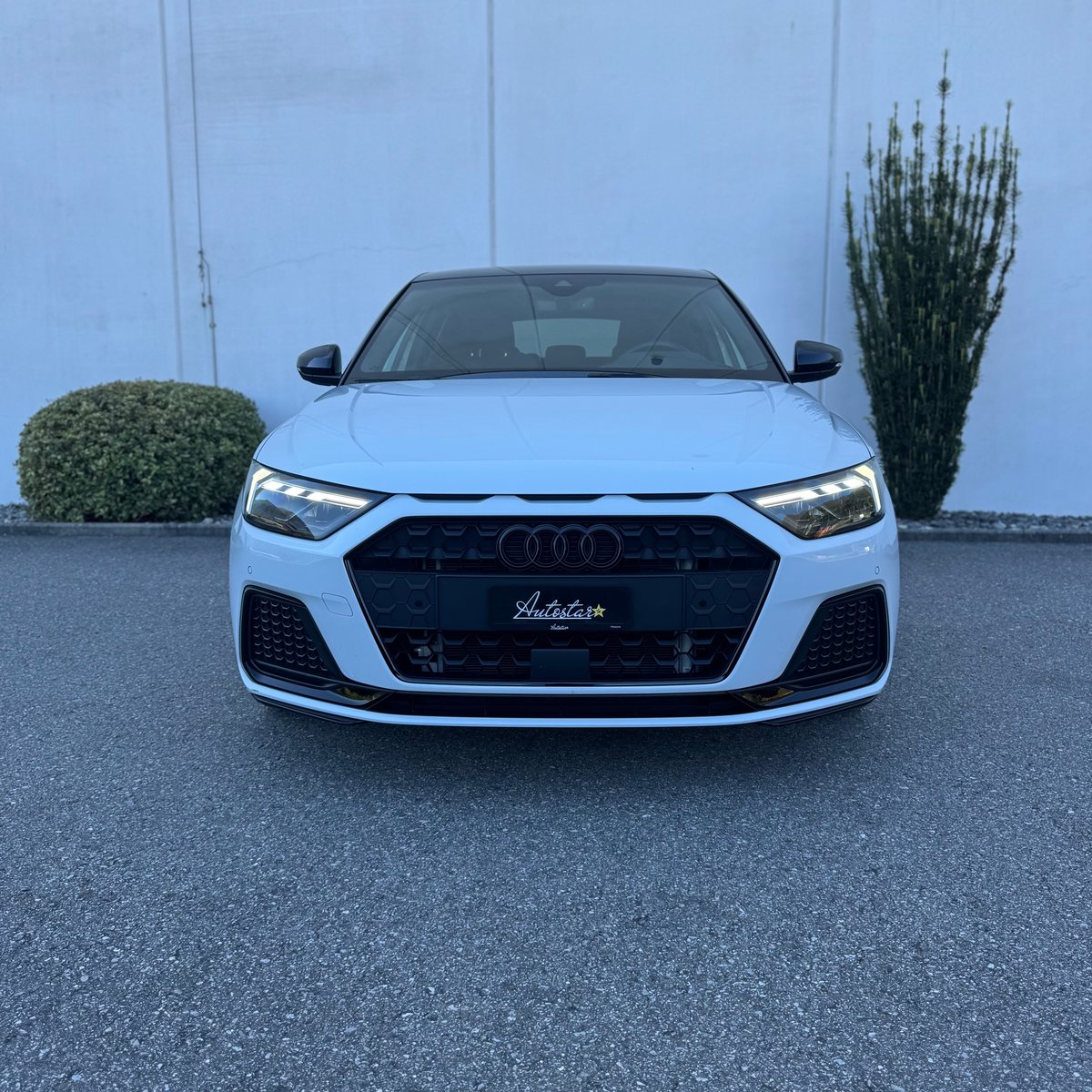 AUDI A1 Sportback 30 TFSI S Line S-tronic, Petrol, Second hand / Used, Automatic - 2