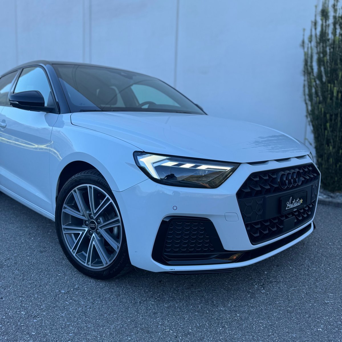 AUDI A1 Sportback 30 TFSI S Line S-tronic, Petrol, Second hand / Used, Automatic - 3