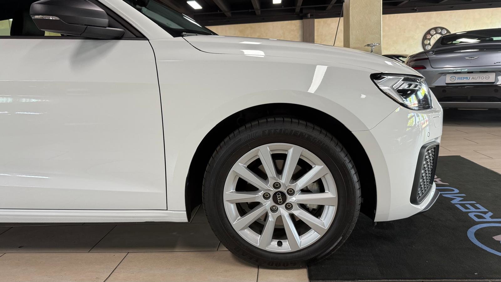 AUDI A1 Sportback 30 TFSI S-tronic, Essence, Occasion / Utilisé, Automatique - 2