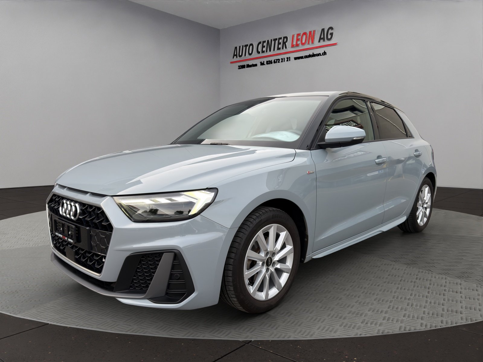 AUDI A1 Sportback 30 TFSI S Line S-tronic, Petrol, Second hand / Used, Automatic - 2