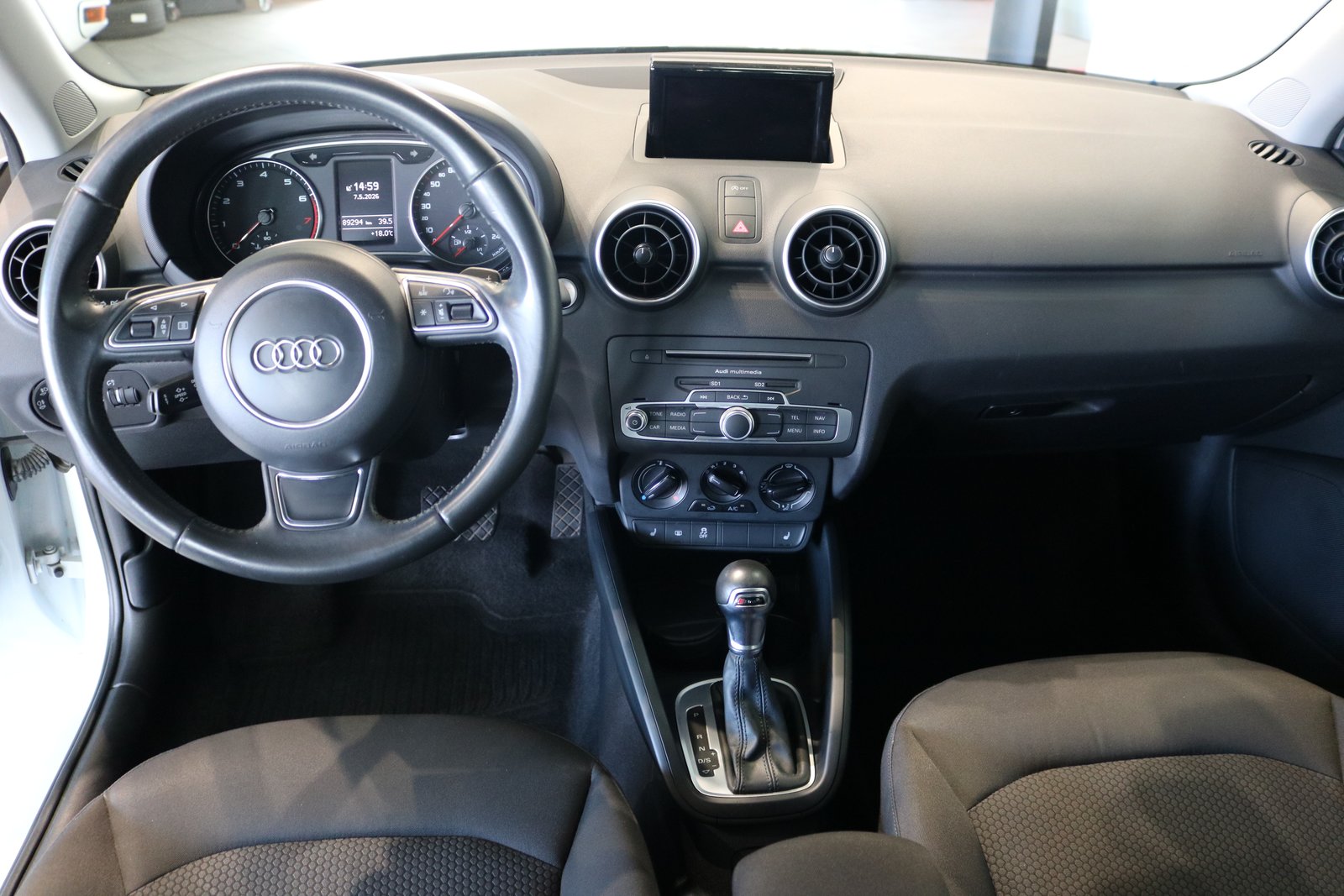 AUDI A1 Sportback 1.0 TFSI Sport S-tronic, Essence, Occasion / Utilisé, Automatique - 3
