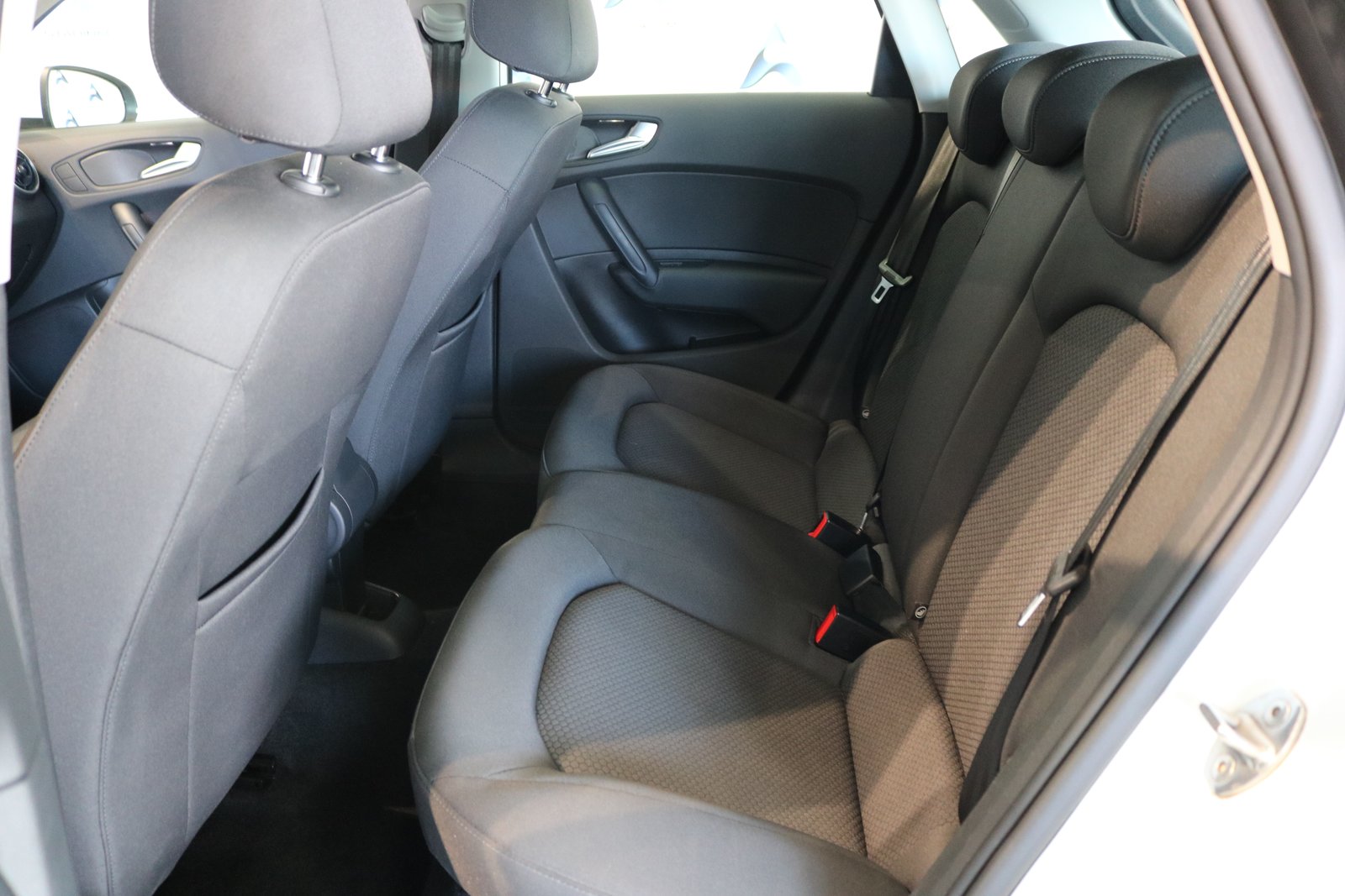 AUDI A1 Sportback 1.0 TFSI Sport S-tronic, Essence, Occasion / Utilisé, Automatique - 5