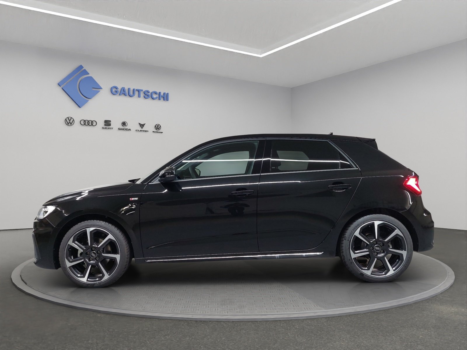 AUDI A1 Sportback 30 TFSI S Line Attraction S-tronic, Petrol, Second hand / Used, Automatic - 2