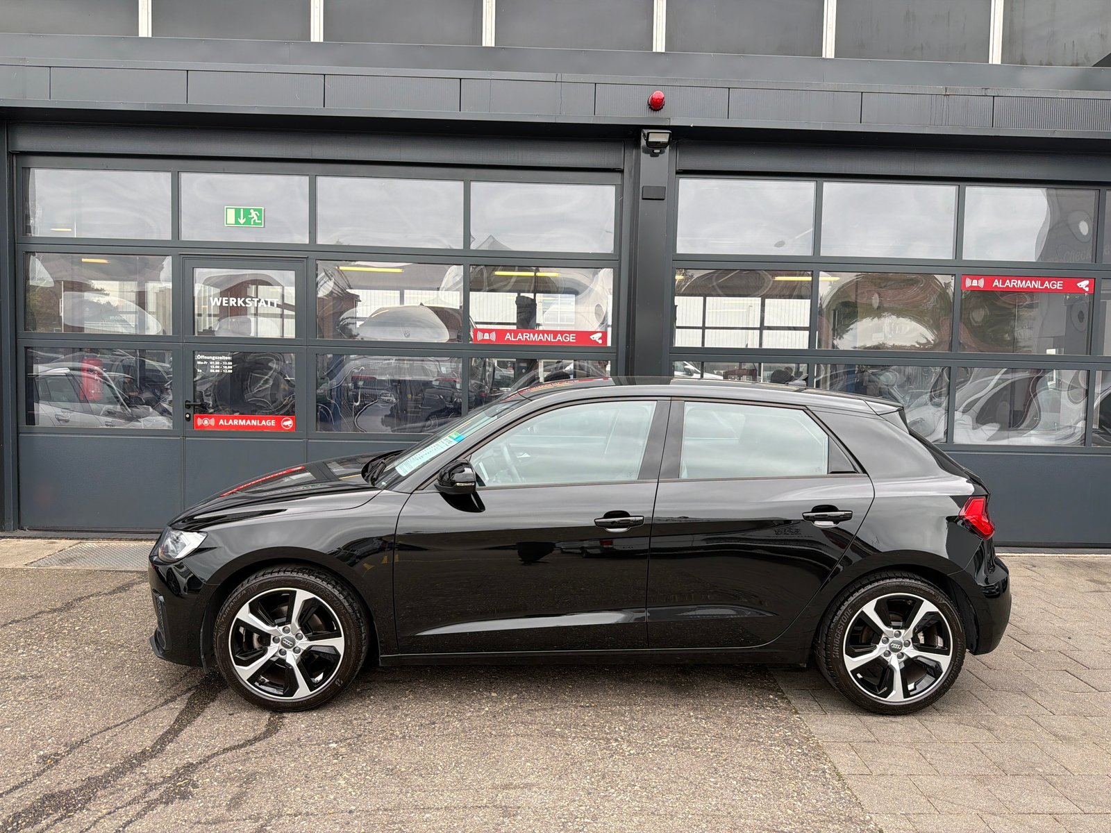 AUDI A1 Sportback 30 TFSI S-Line advanced S-tronic, Benzin, Occasion / Gebraucht, Automatik - 3