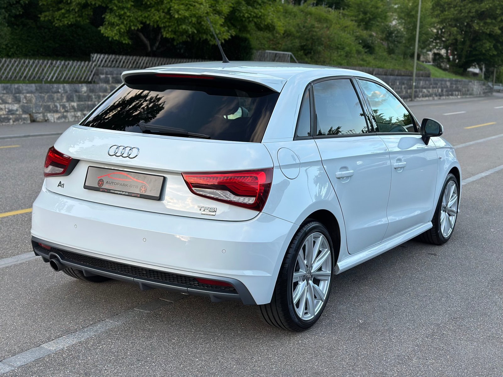 AUDI A1 Sportback 1.0 TFSI Sport, Benzin, Occasion / Gebraucht, Handschaltung - 7