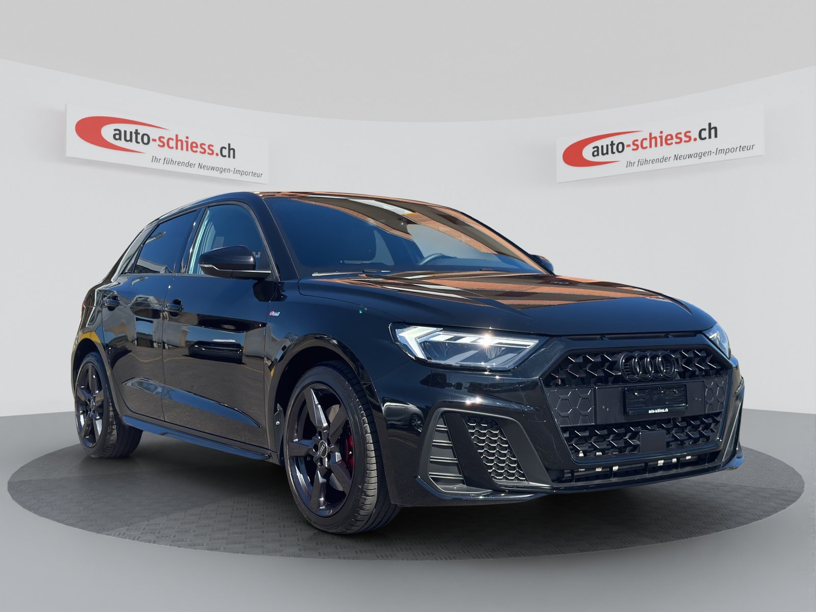 AUDI A1 Sportback 40 TFSI S Line Schwarz Optik S-tronic