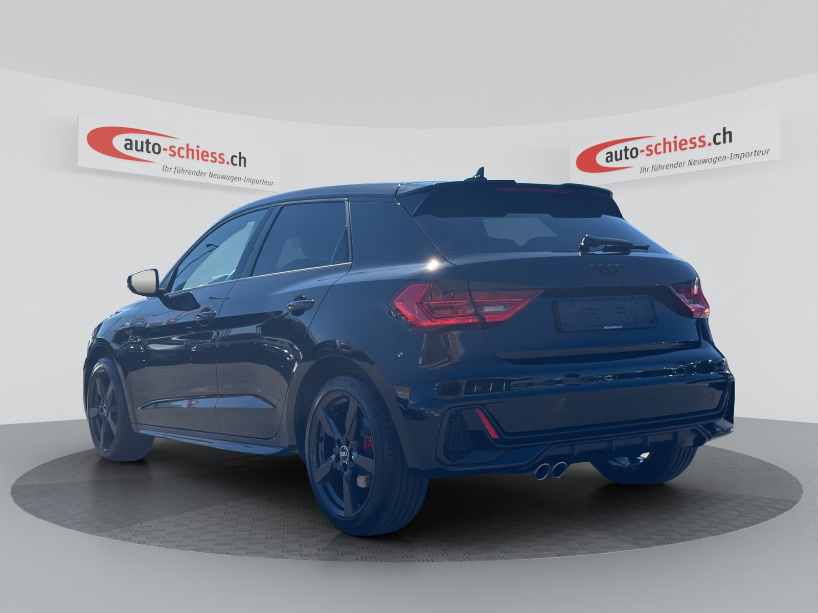 AUDI A1 Sportback 40 TFSI S Line Schwarz Optik S-tronic, Petrol, Second hand / Used, Automatic - 3