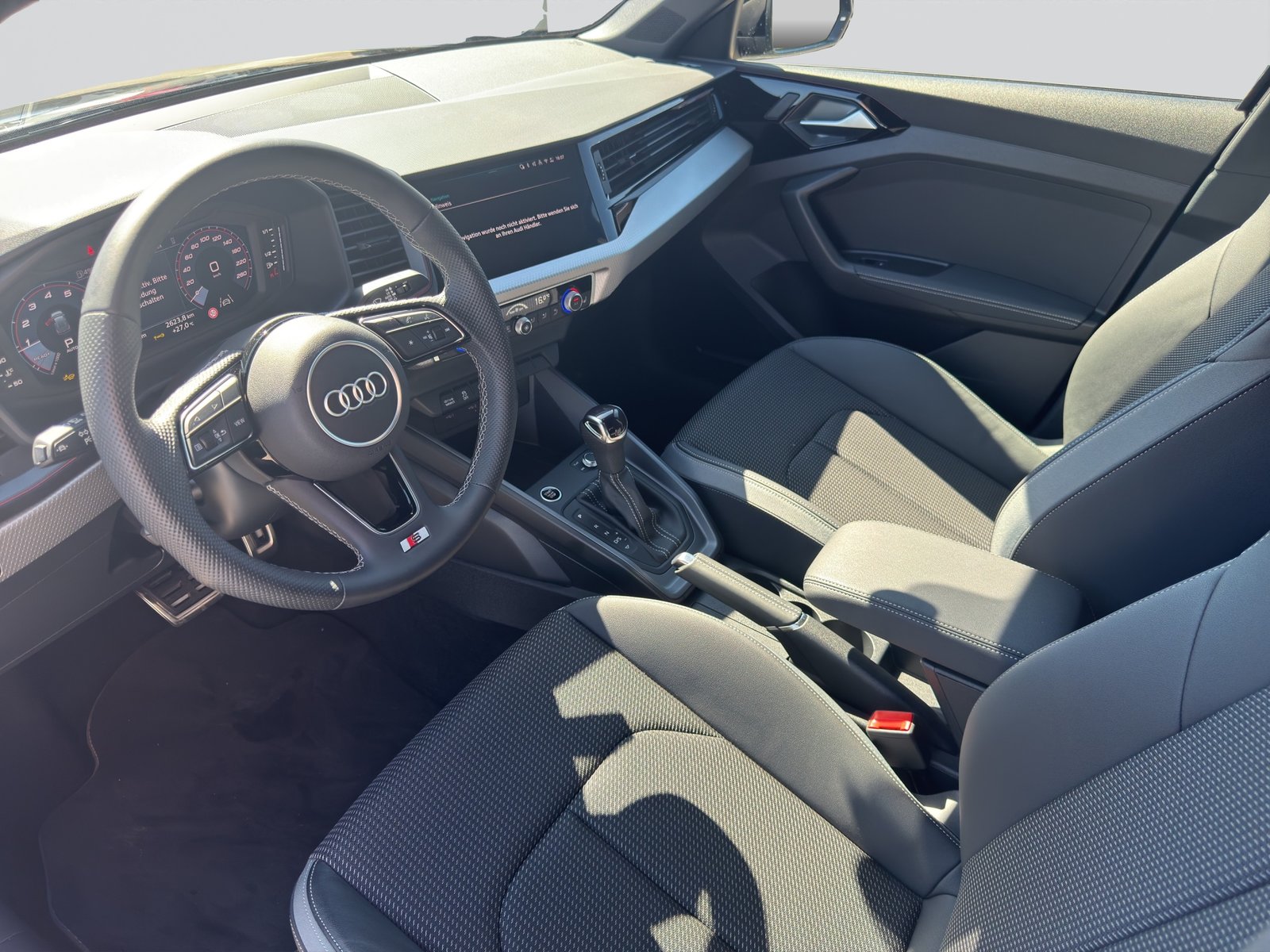 AUDI A1 Sportback 40 TFSI S Line Schwarz Optik S-tronic, Petrol, Second hand / Used, Automatic - 7