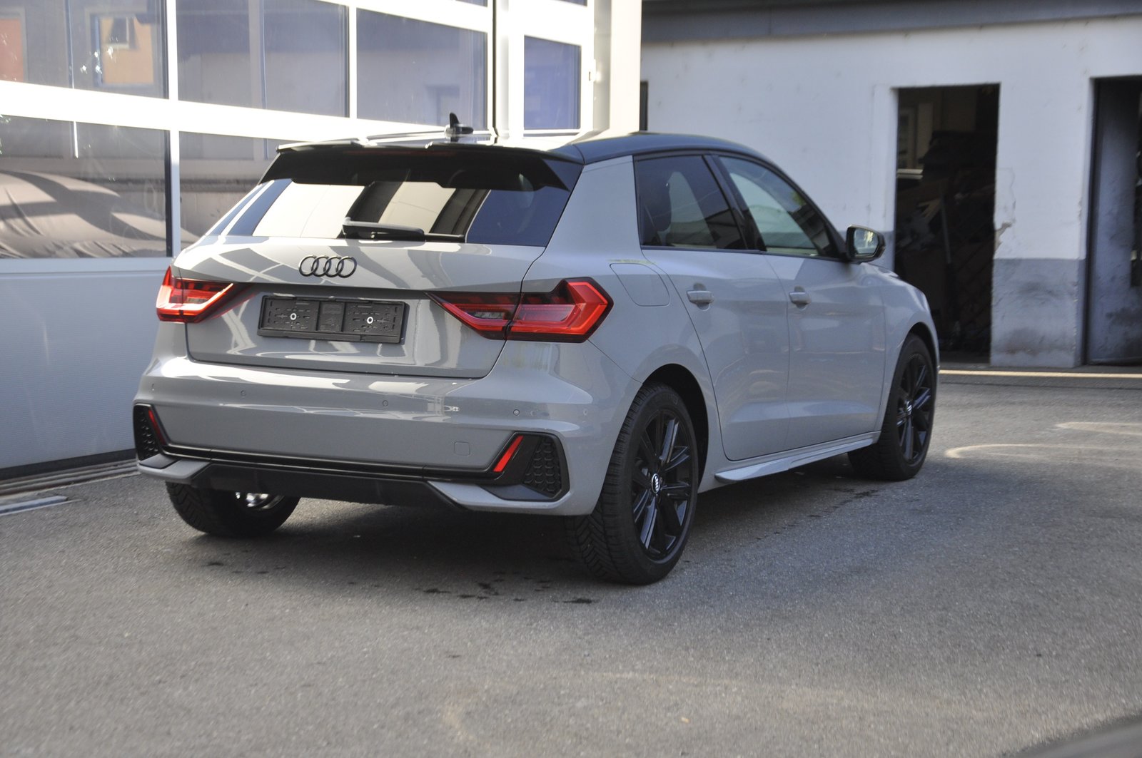 AUDI A1 Sportback 30 TFSI S Line S-tronic, Benzin, Occasion / Gebraucht, Automatik - 3