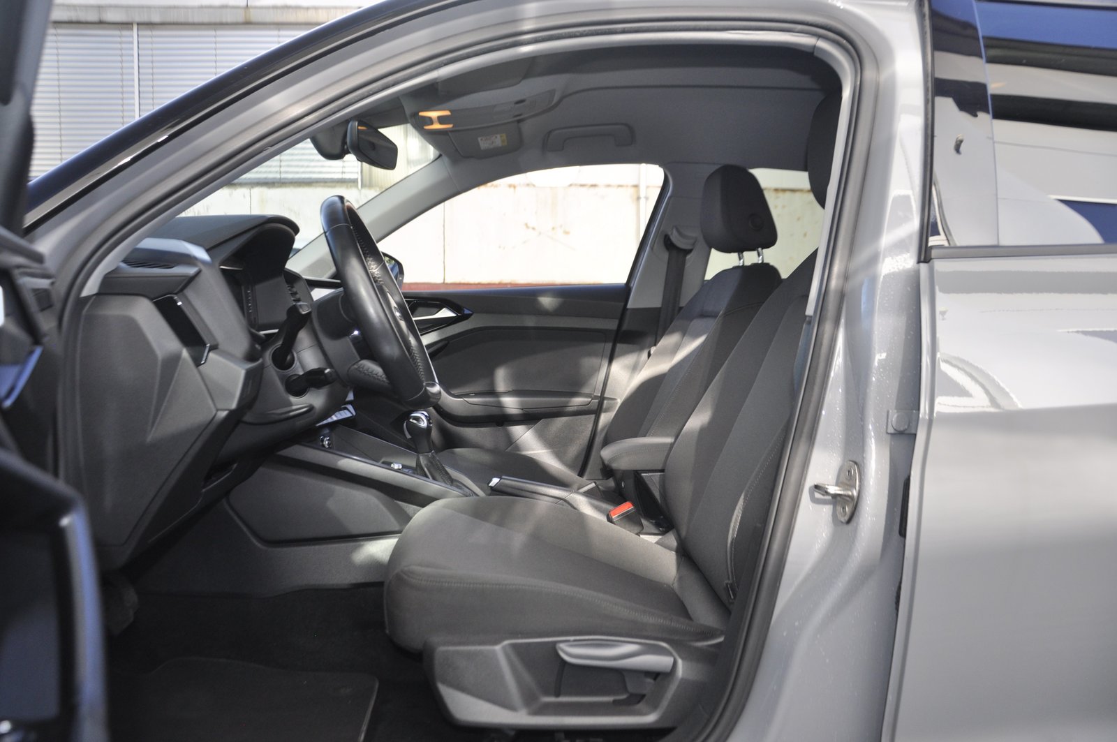 AUDI A1 Sportback 30 TFSI S Line S-tronic, Benzin, Occasion / Gebraucht, Automatik - 5