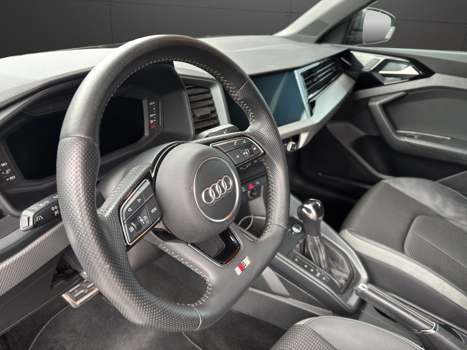 AUDI A1 Sportback 30 TFSI S-tronic, Benzin, Occasion / Gebraucht, Automatik - 5