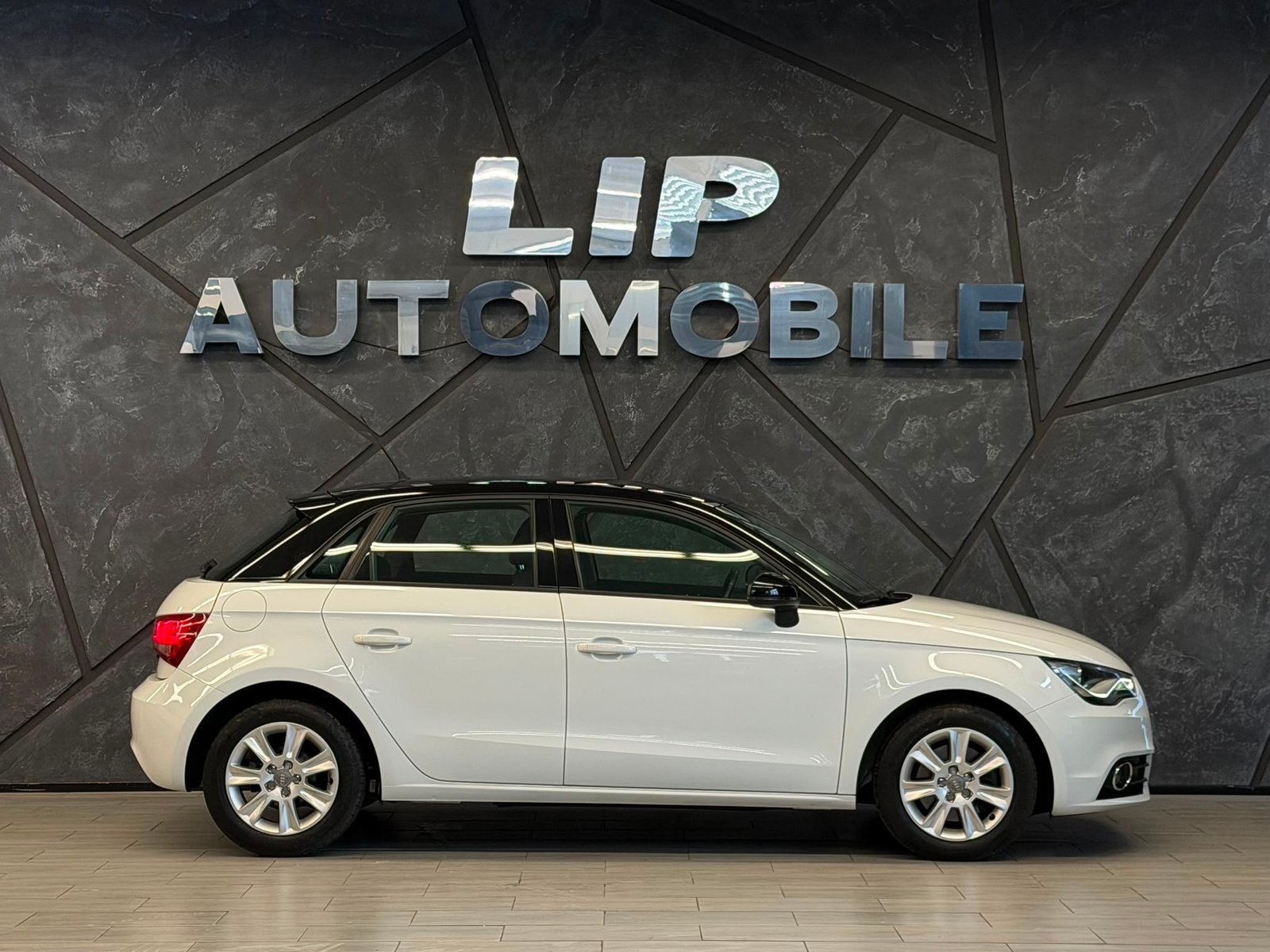 AUDI A1 Sportback 1.4 TFSI Attraction S-tronic, Essence, Occasion / Utilisé, Automatique - 4