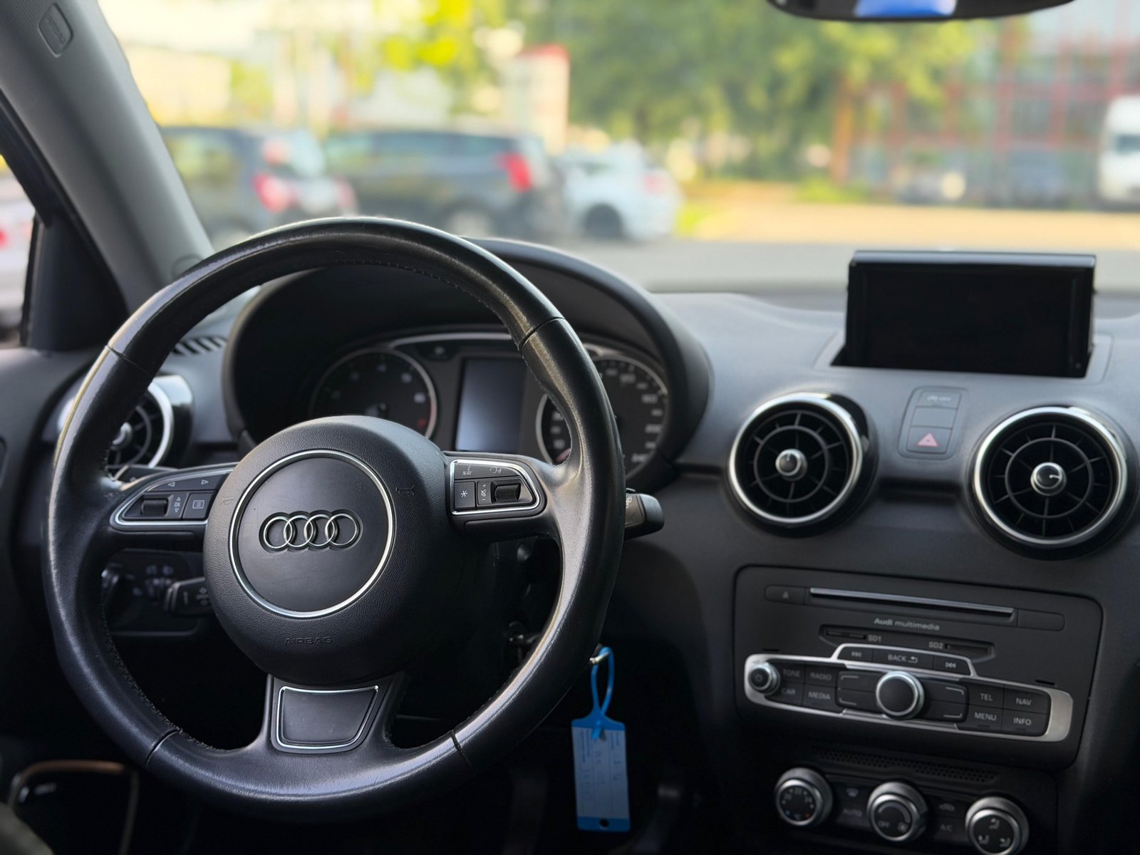 AUDI A1 Sportback 1.4 TFSI Sport, Essence, Occasion / Utilisé, Manuelle - 7