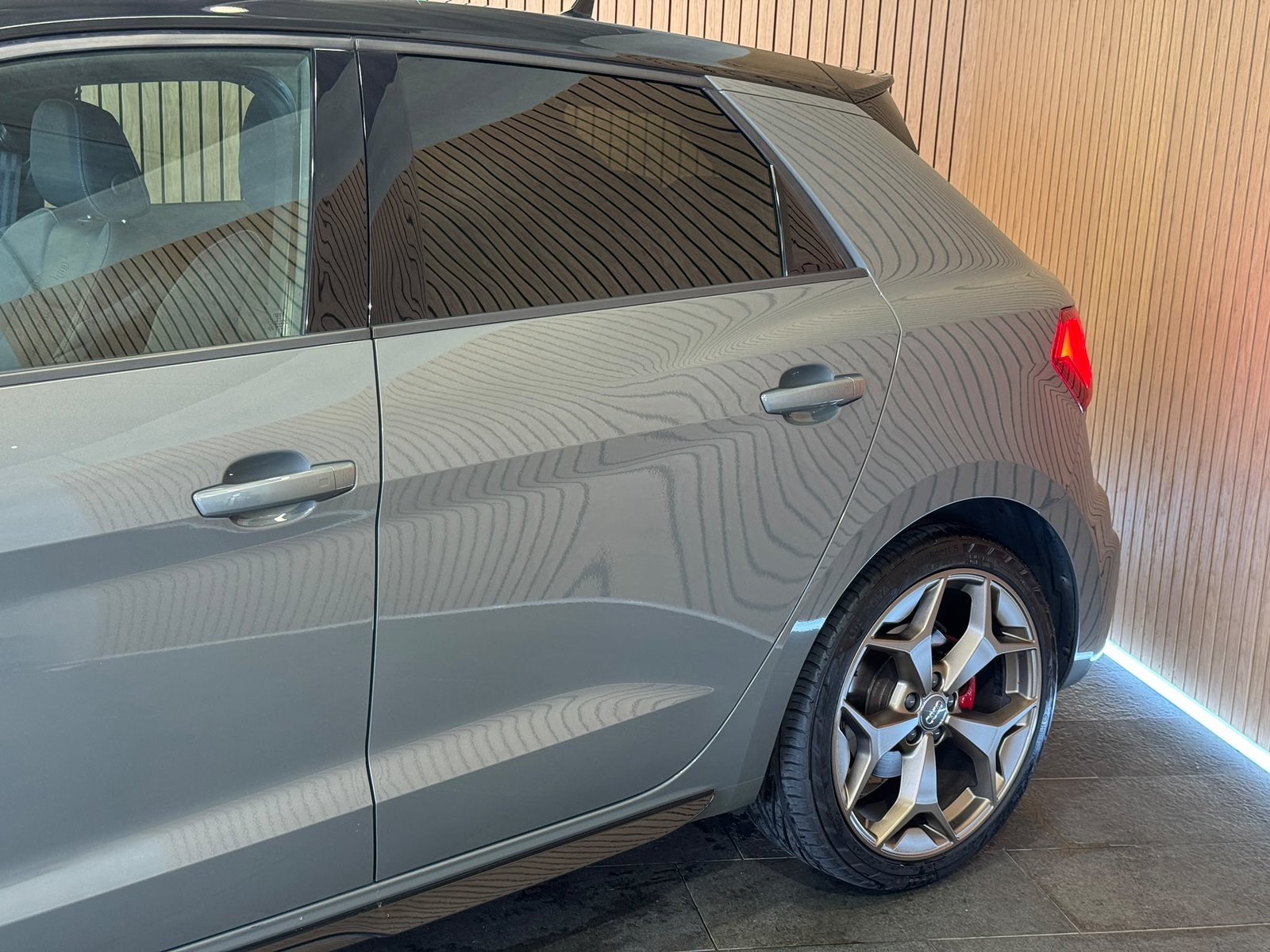 AUDI A1 Sportback 35 TFSI S Line S-tronic, Benzin, Occasion / Gebraucht, Automatik - 4