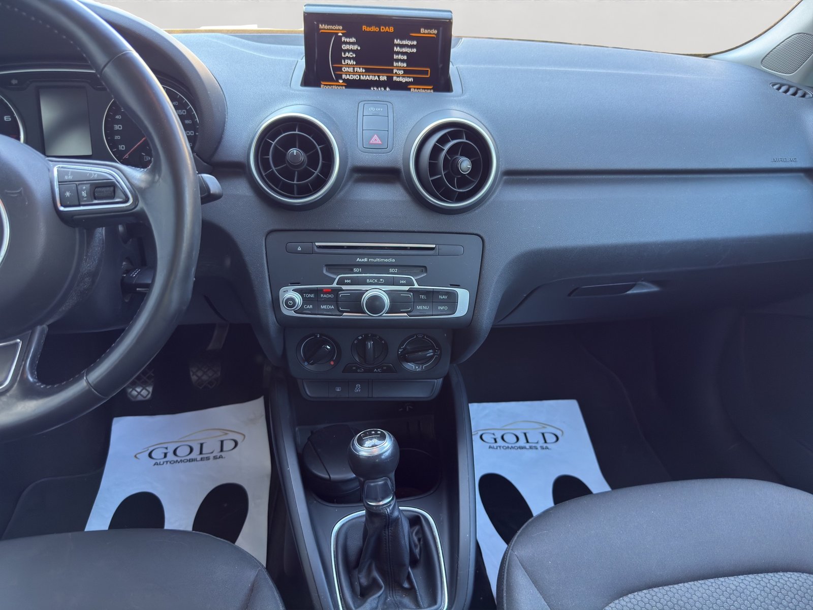 AUDI A1 Sportback 1.0 TFSI Design, Benzin, Occasion / Gebraucht, Handschaltung - 7