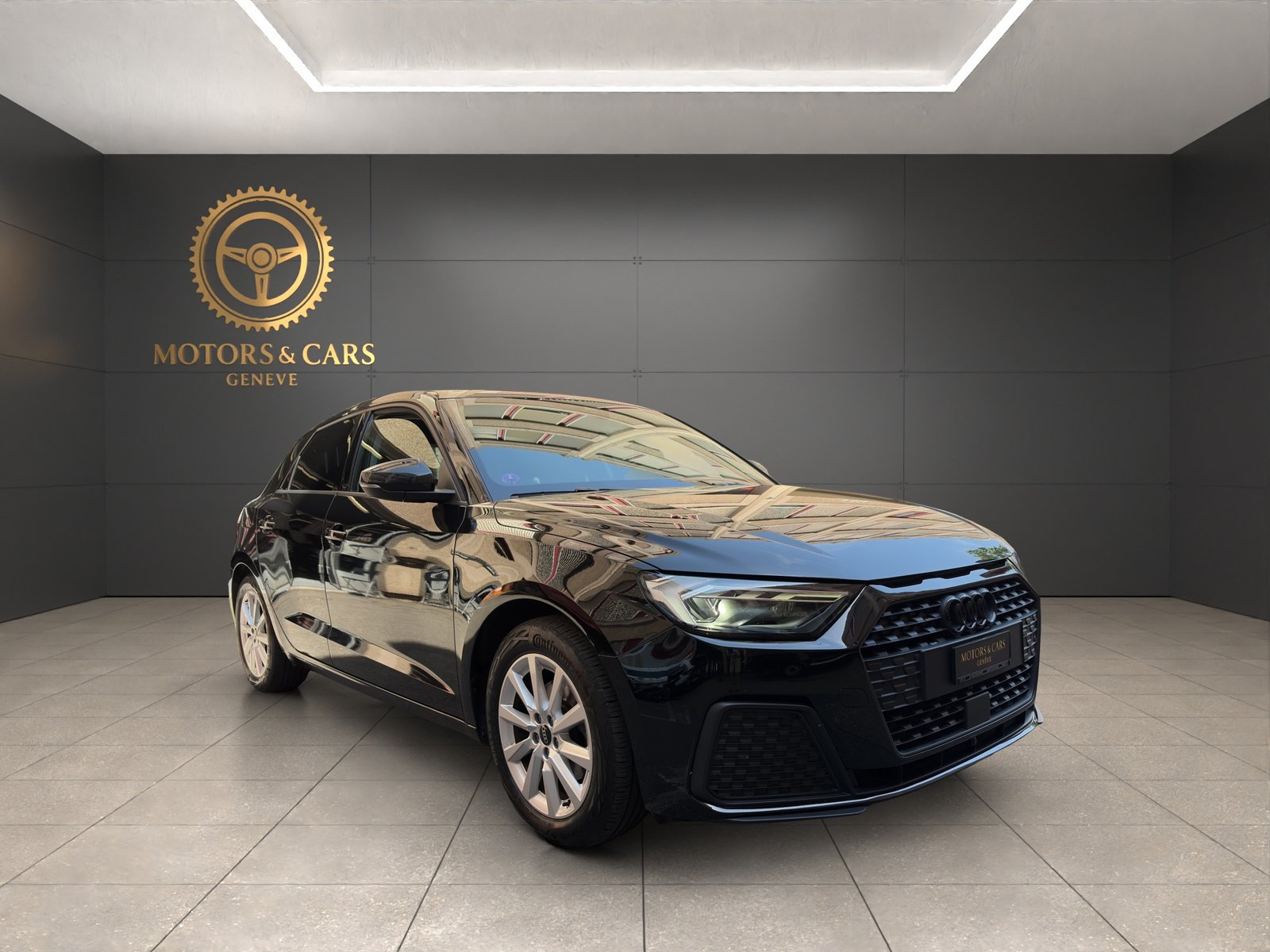 AUDI A1 Sportback 30 TFSI Attraction S-tronic, Benzin, Occasion / Gebraucht, Automatik - 2