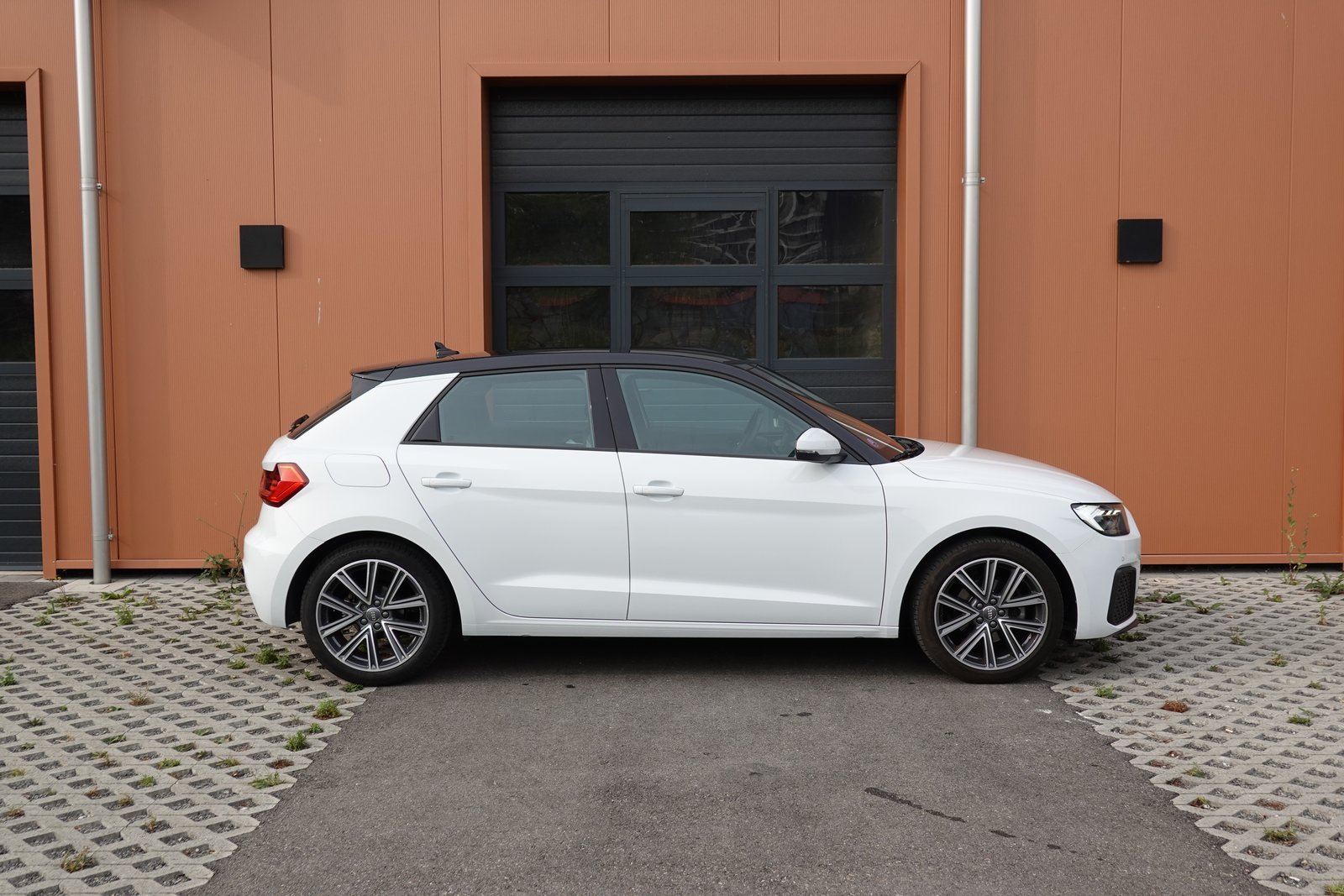 AUDI A1 Sportback 30 TFSI S Line S-tronic - CH Auto * S-Line, Essence, Occasion / Utilisé, Automatique - 4