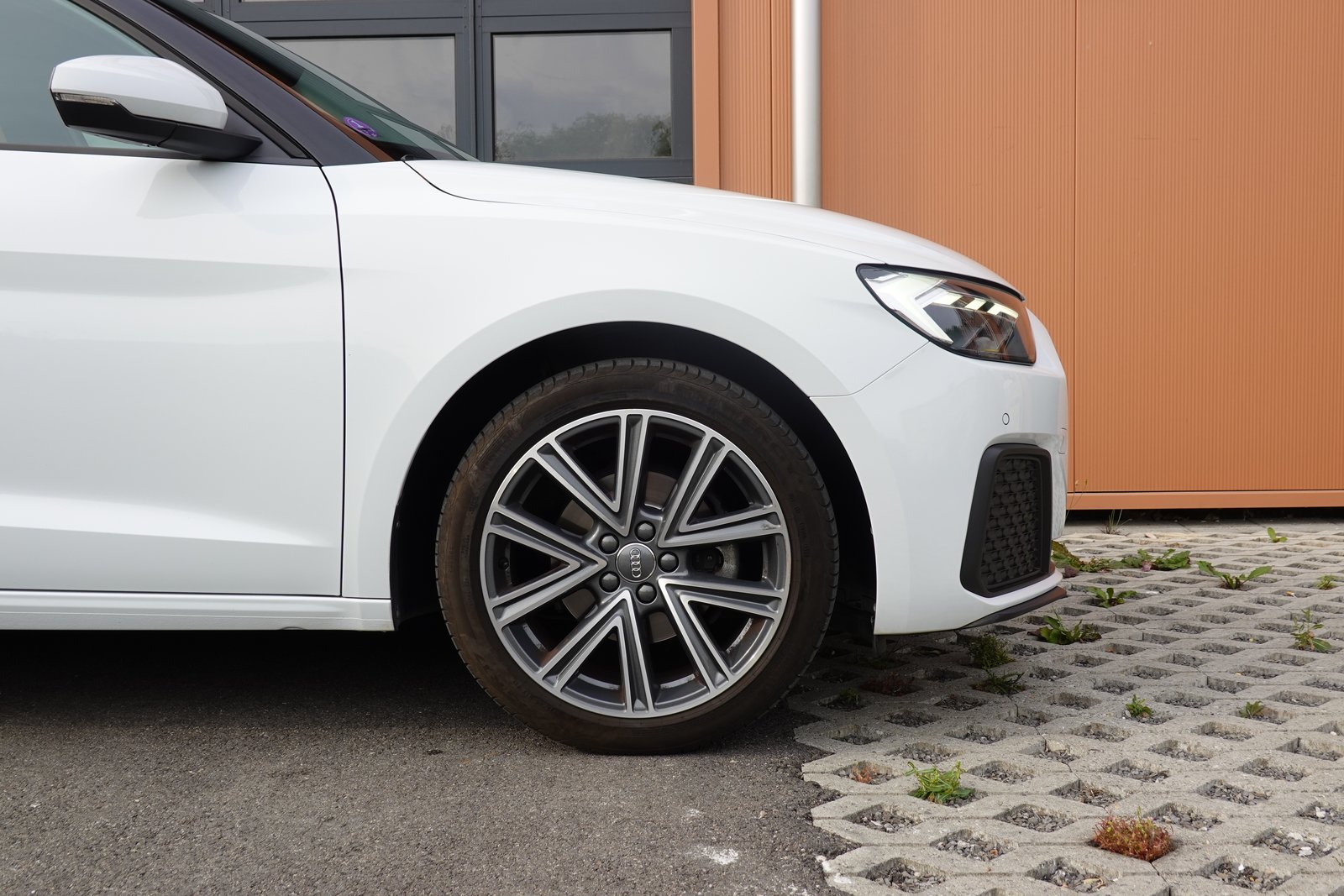 AUDI A1 Sportback 30 TFSI S Line S-tronic - CH Auto * S-Line, Essence, Occasion / Utilisé, Automatique - 5