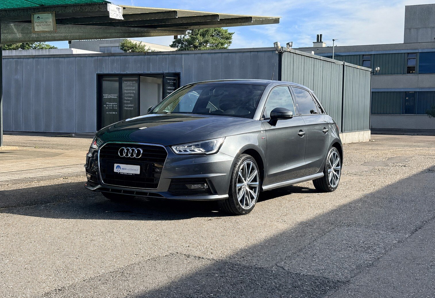 AUDI A1 Sportback 1.6 TDI Sport S-tronic S-Line