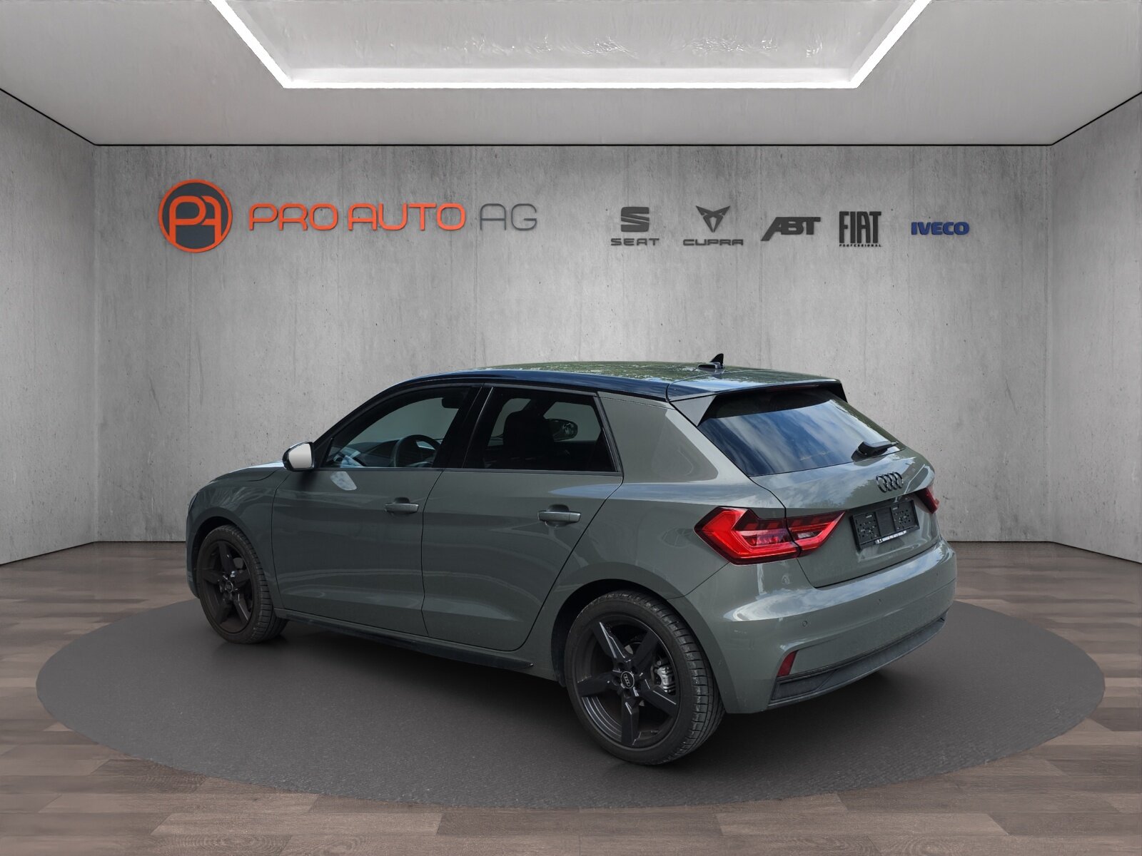 AUDI A1 Sportback 30 TFSI S Line Attraction S-tronic, Petrol, Second hand / Used, Automatic - 3
