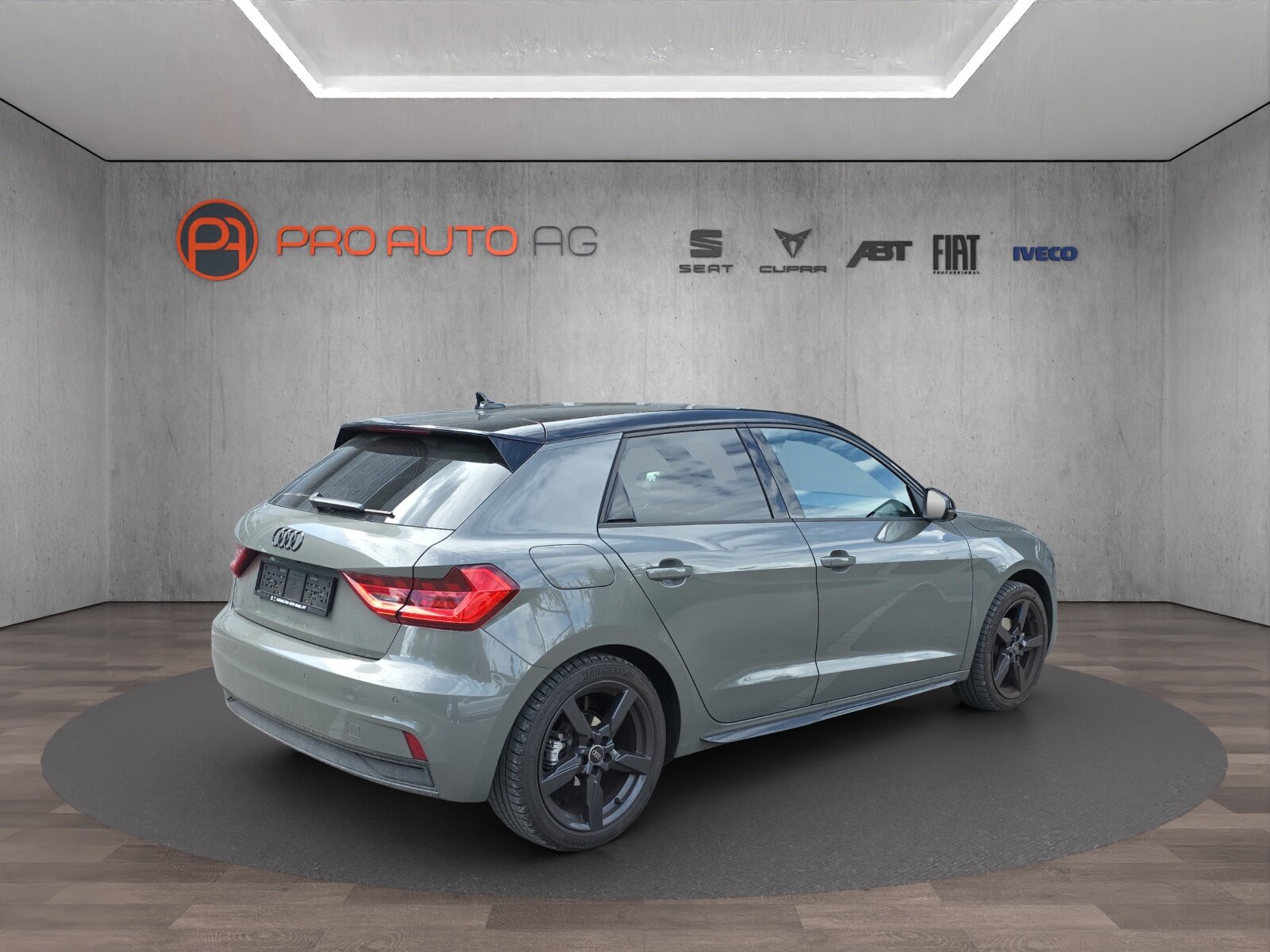 AUDI A1 Sportback 30 TFSI S Line Attraction S-tronic, Petrol, Second hand / Used, Automatic - 5