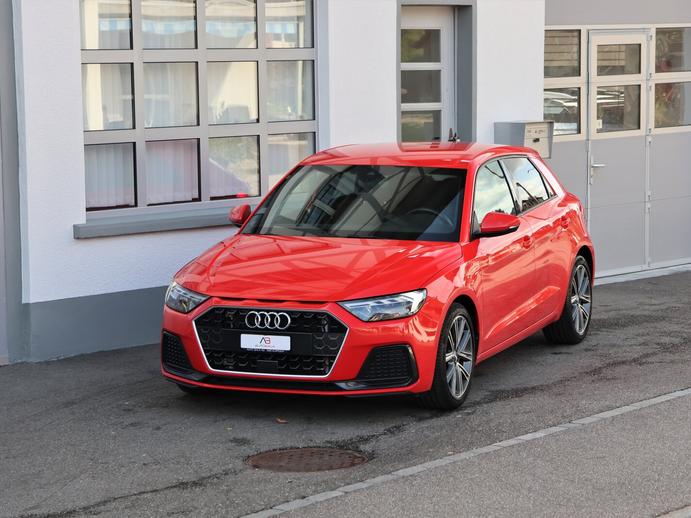 AUDI A1 Sportback 30 TFSI advanced S-tronic (CH) S-Line, Essence, Occasion / Utilisé, Automatique