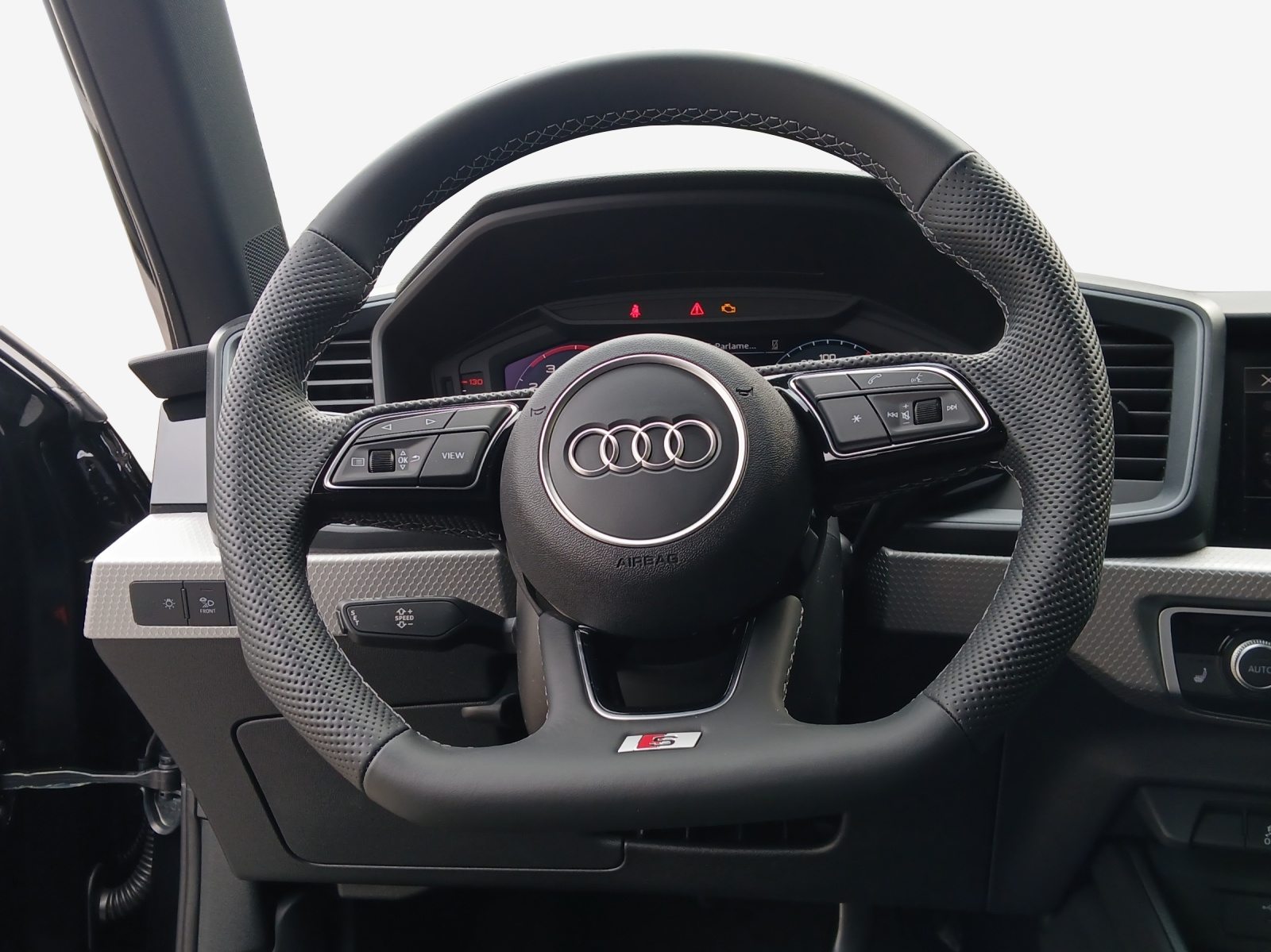 AUDI A1 Sportback 30 TFSI Attraction, Petrol, Pre-registered new car, Automatic - 7